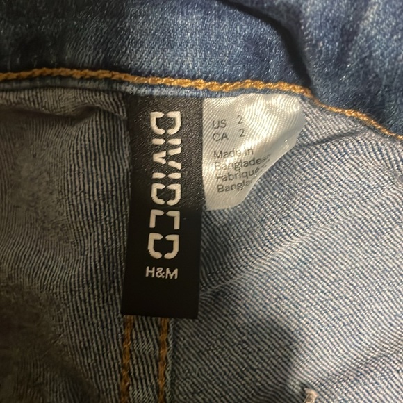 Denim shorts - Picture 3 of 3